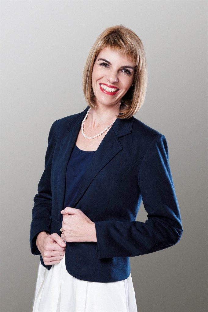Headshot of Mariaan Du Plessis, CEO of Medical Nutritional Institute